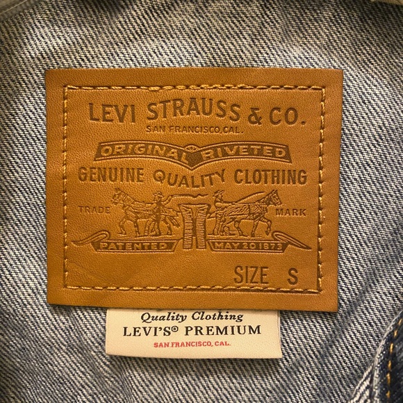 Levi's Premium Denim with Tan Leather Patch - Picture 3 of 4